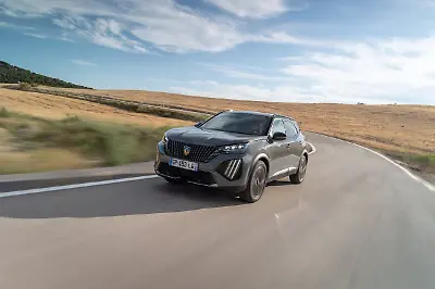 Peugeot 2008 PureTech 130 EAT8 Allure