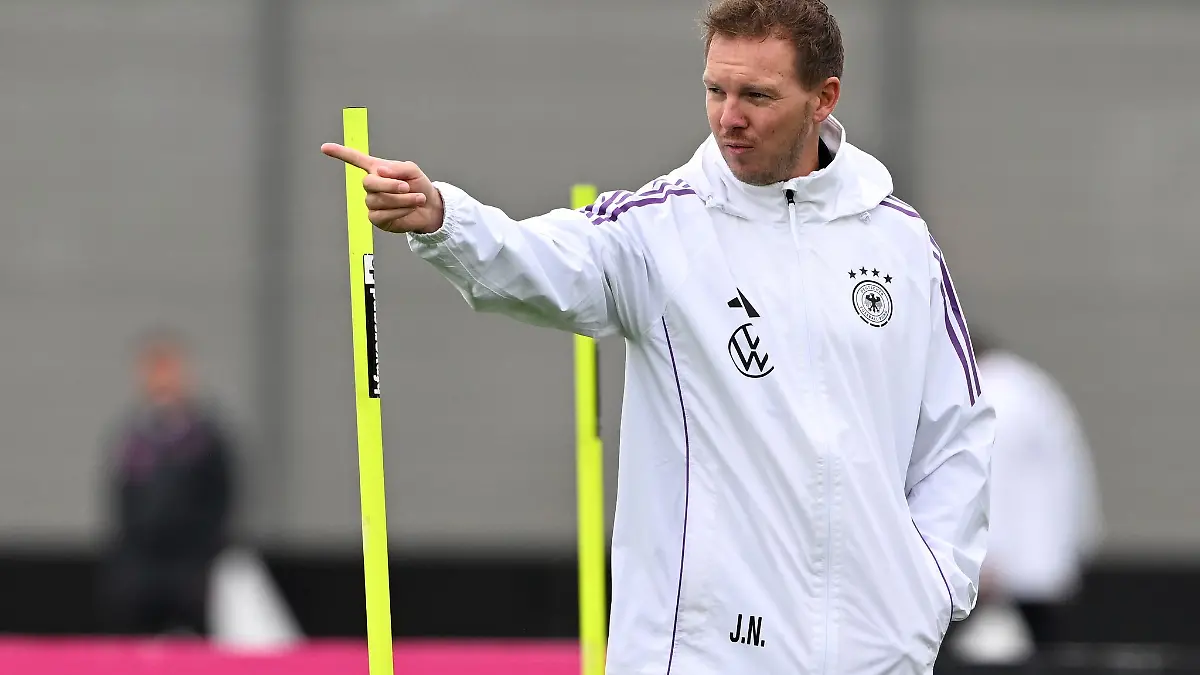 Bild zu: "Zwei Jahre Nagelsmann: Wo endet die wilde Achterbahnfahrt?"