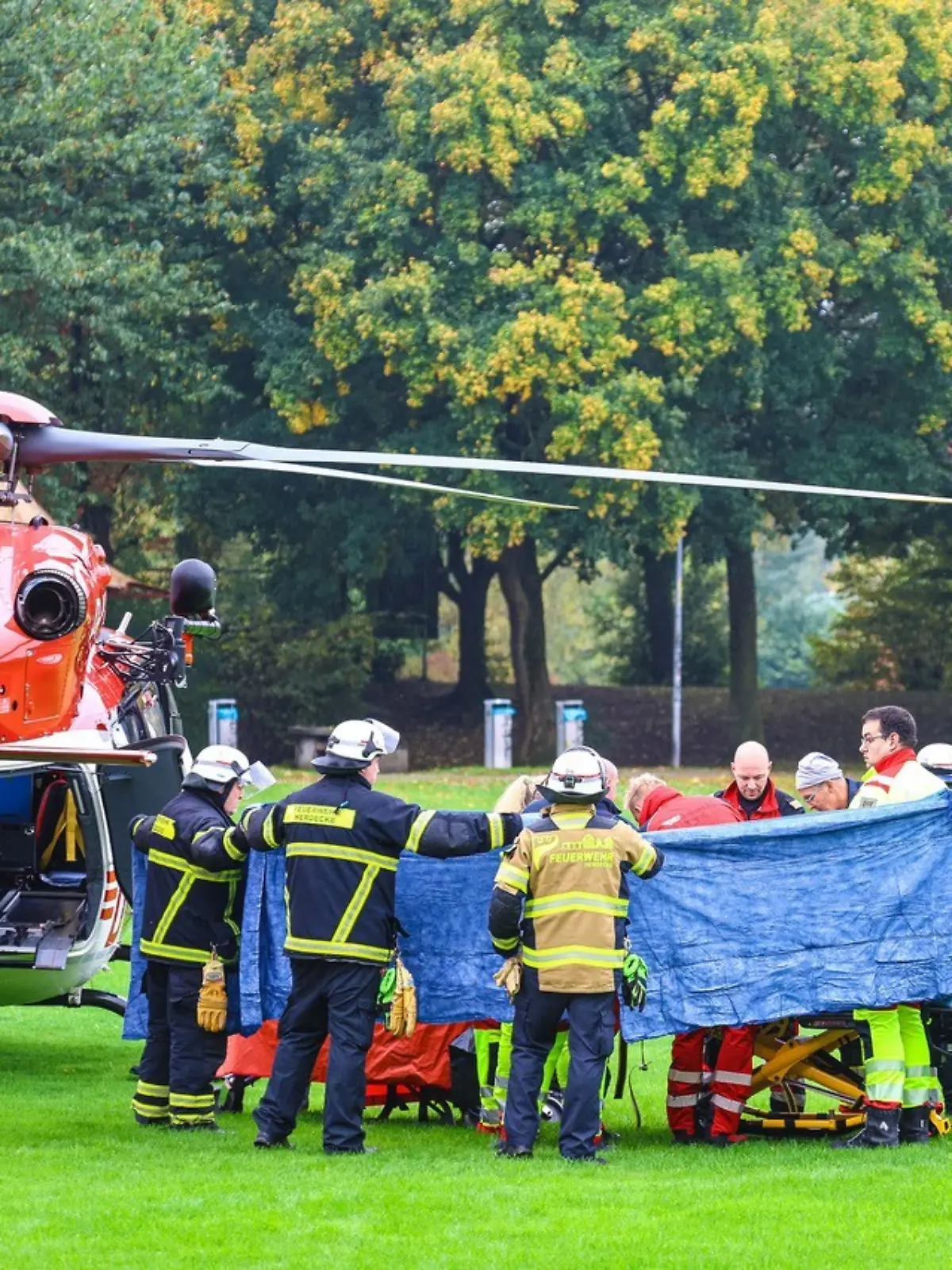 Bild zu: "Großeinsatz in Herdecke! Messerangriff auf Bürgermeisterin Iris Stalzer"