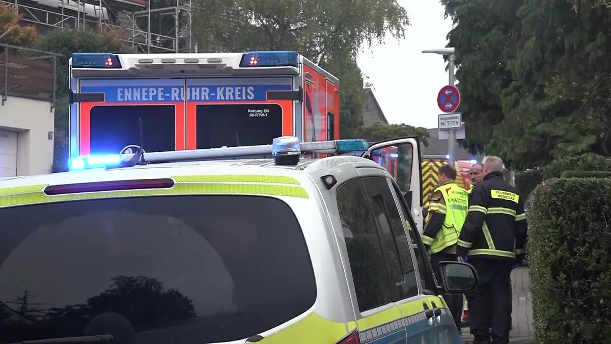 Großeinsatz in Herdecke! Messerangriff auf Bürgermeisterin Iris Stalzer Politikerin ist lebensgefährlich verletzt