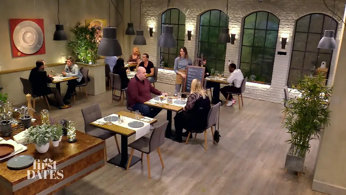 Florian findet es mega süß, dass Jenny lispelt Date der Augen