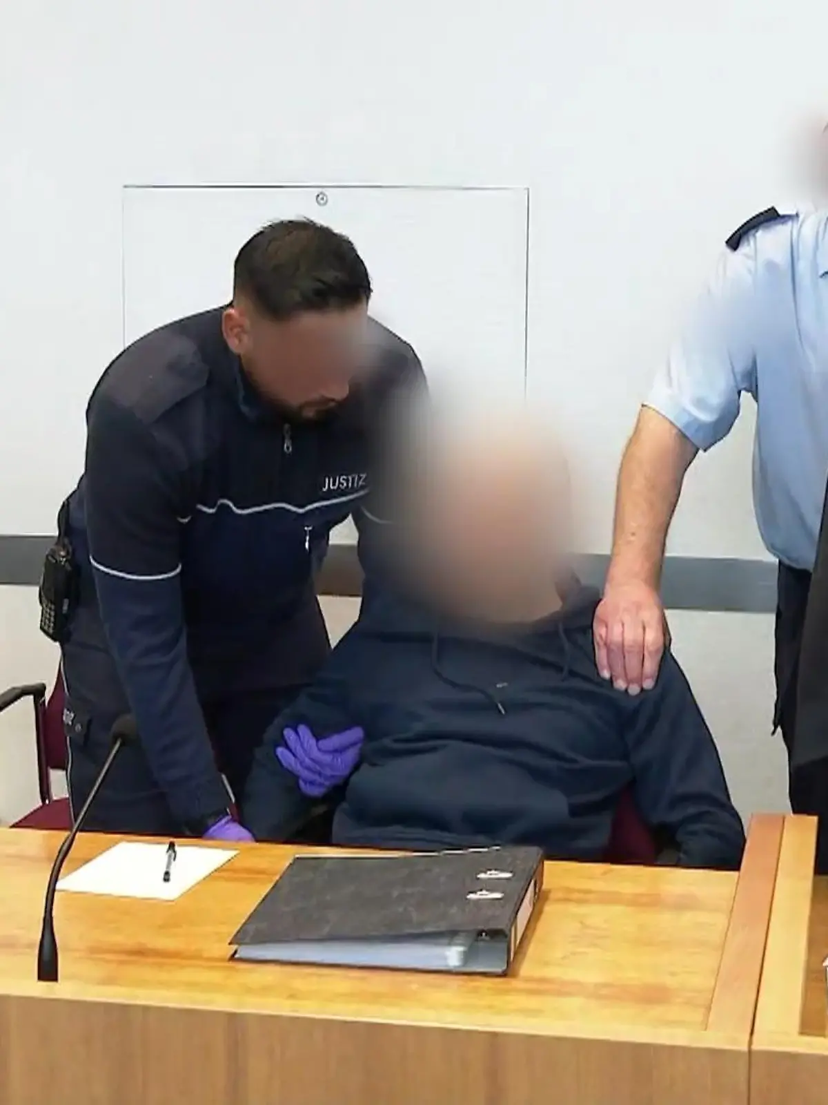 Bild zu: "Sexualstraftäter erneut vor Gericht"