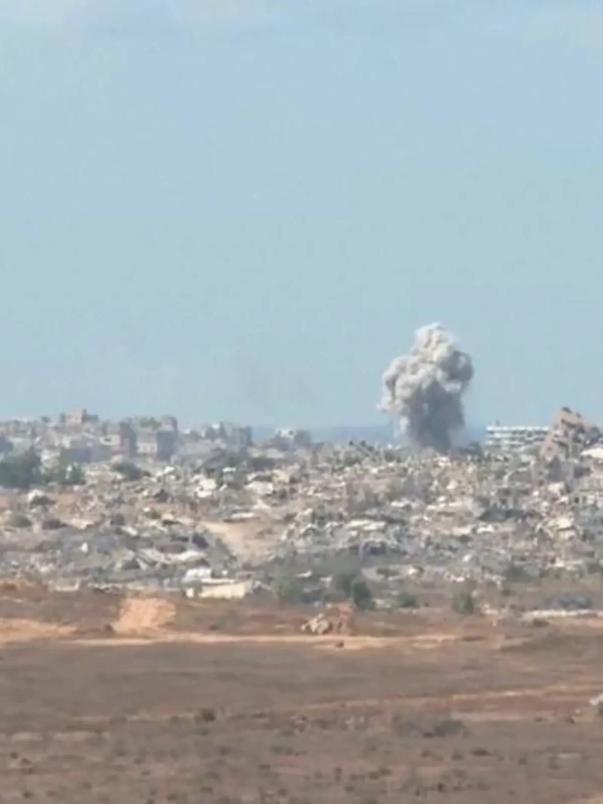 Bild zu: "Gedenktag für Hamas-Überfall"