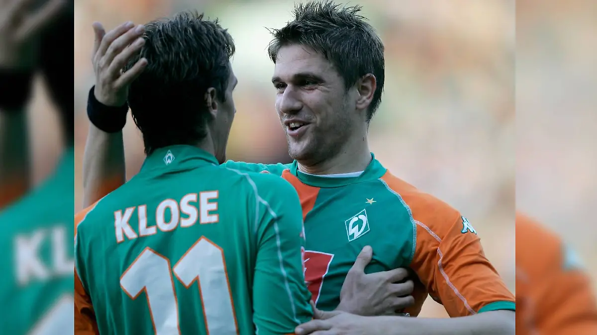 Ivan Klasnic und Miroslav Klose 2005 bei einem Match