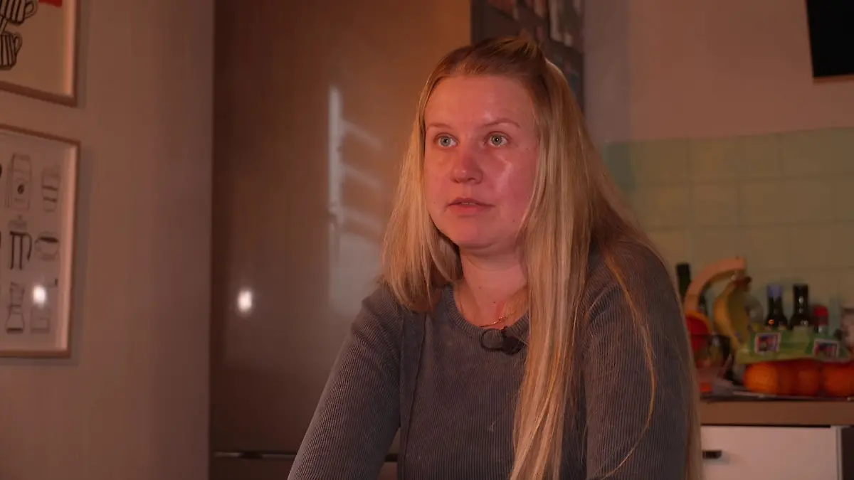 Caro M. ist 2021 das erste Mal bei dem angeklagten Orthopäden aus Niedersachsen. 