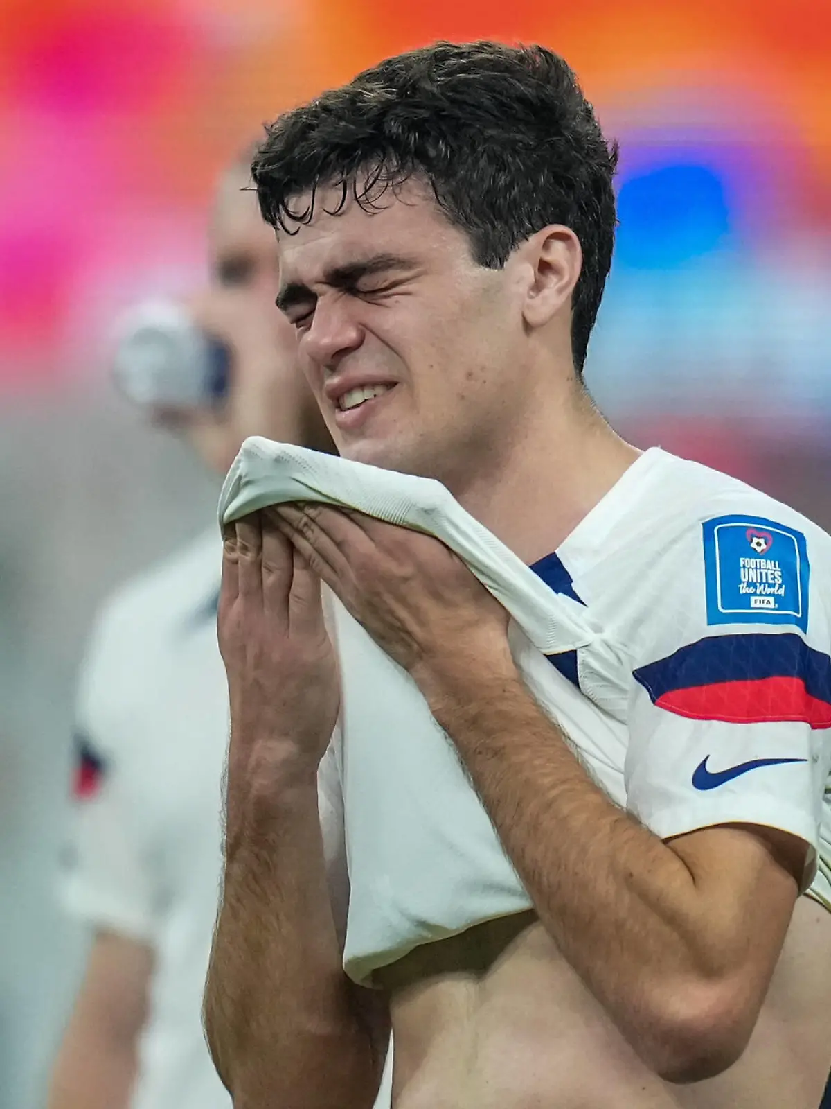 Netherlands v USA: Round of 16 - FIFA World Cup, WM, Weltmeisterschaft, Fussball Qatar 2022 Sadness 7 REYNA Giovanni of team USA action after lose the match at the FIFA World Cup Qatar 2022 Round of 16 match between Netherlands and USA at Khalifa International Stadium on 3 December 2022 in Doha, Qatar. Doha Qatar PUBLICATIONxNOTxINxFRA Copyright: xAymanxArefx originalFilename:aref-notitle221203_npaR6.jpg 