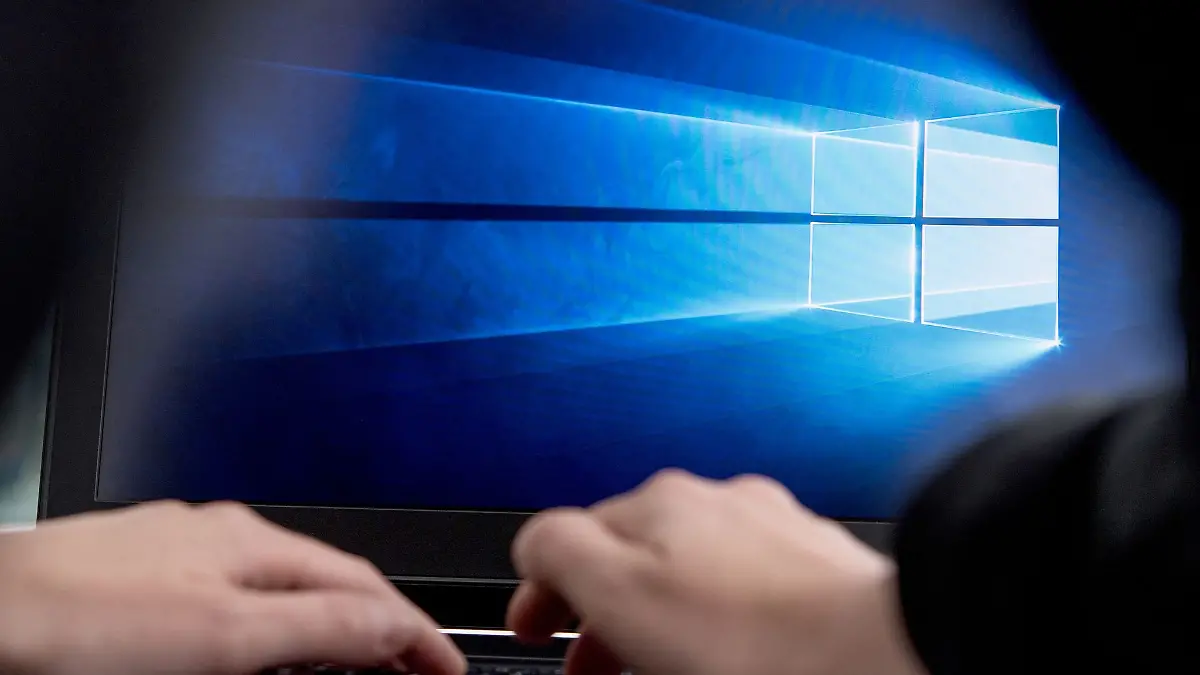 Bild zu: "Schmiert jetzt mein PC ab? Das bedeutet das Aus von Windows 10"