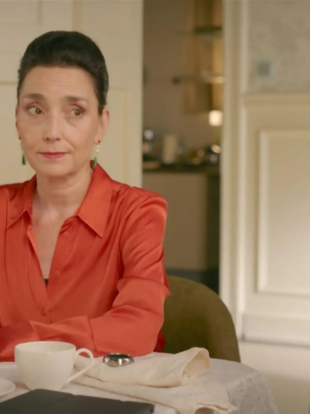 AWZ: Simone steht Imani mit gutem Rat zur Seite