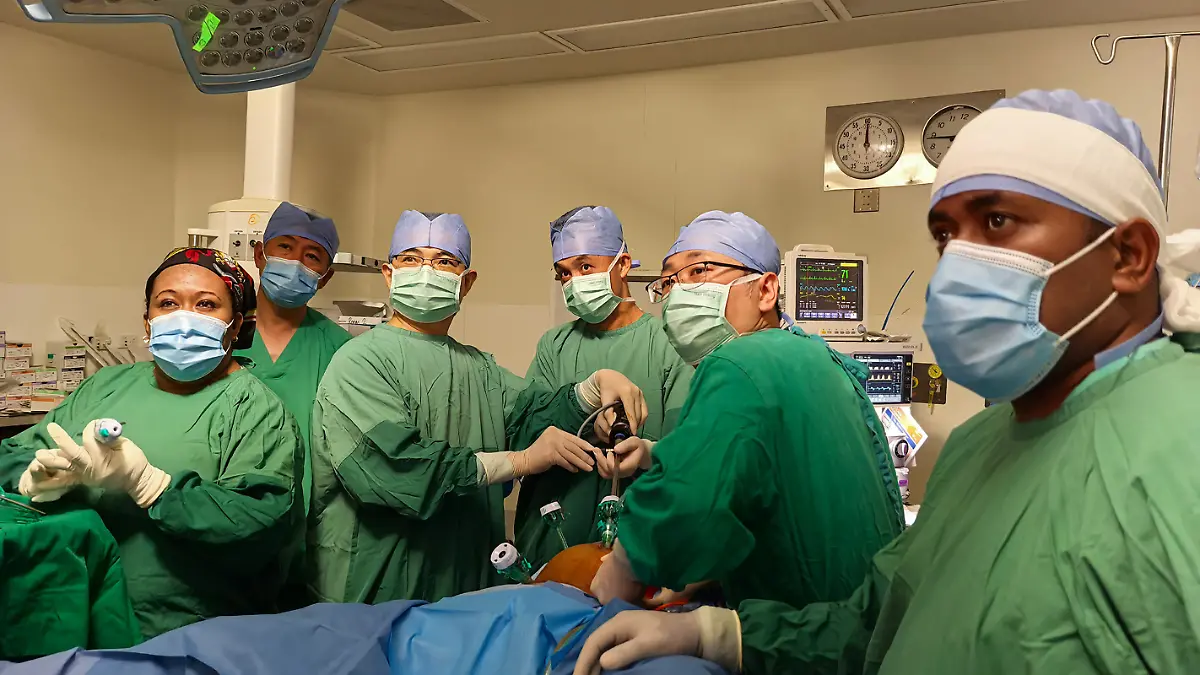 Ein Ärzteteam im Operationssaal