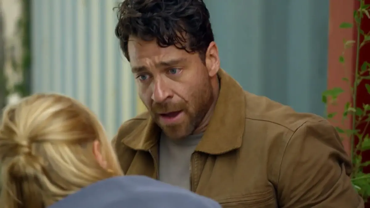 GZSZ-Folge 8380 vom 10. Oktober 2025 auf RTL+: Zoe und Carlos müssen eine  Leiche verschwinden lassen