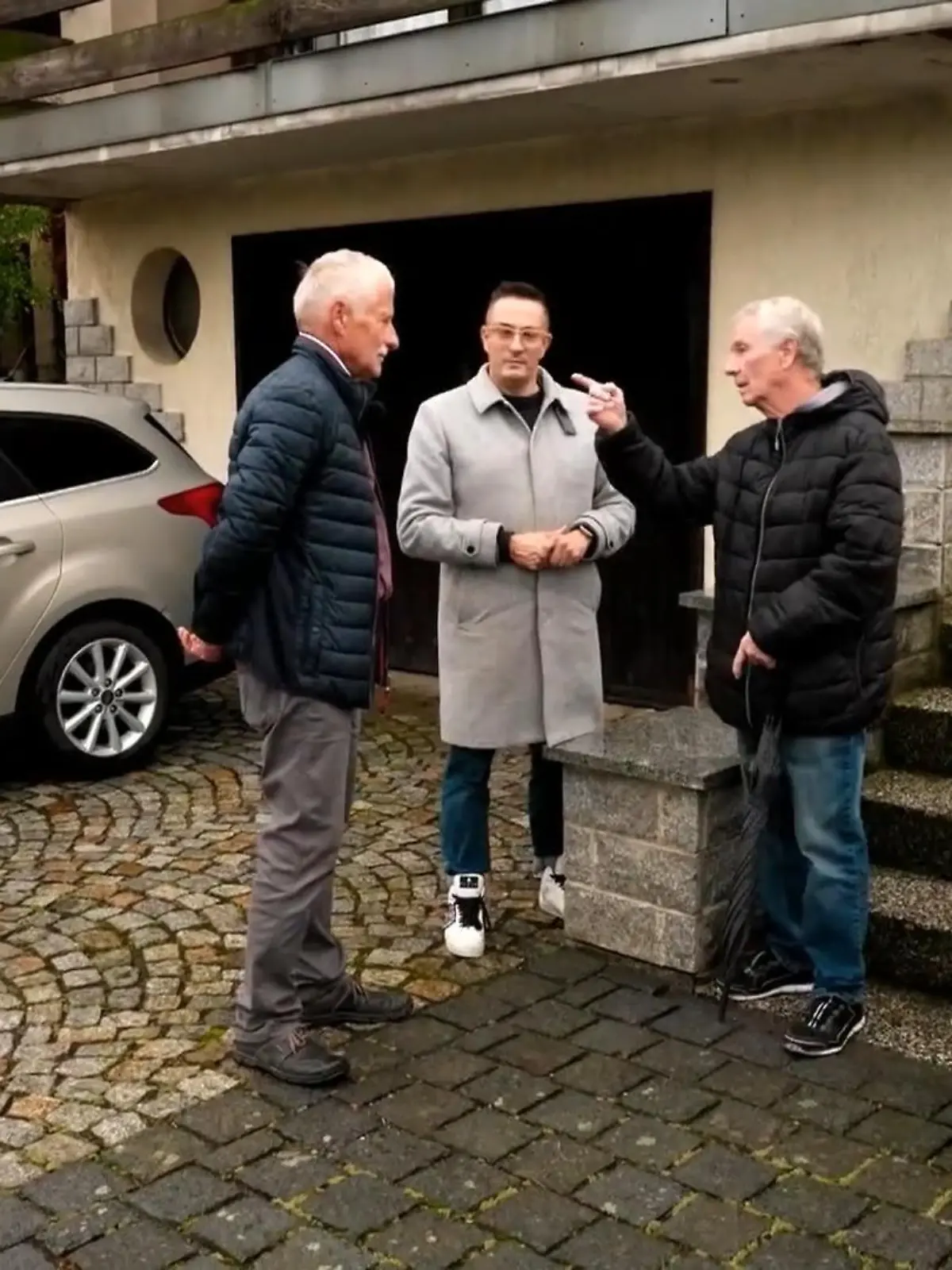 Bild zu: "Angst vor dem Nachbarn"