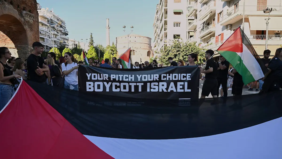Immer wieder gab es zuletzt Proteste für Palästina und gegen Israel - auch rund um Sportveranstaltungen.