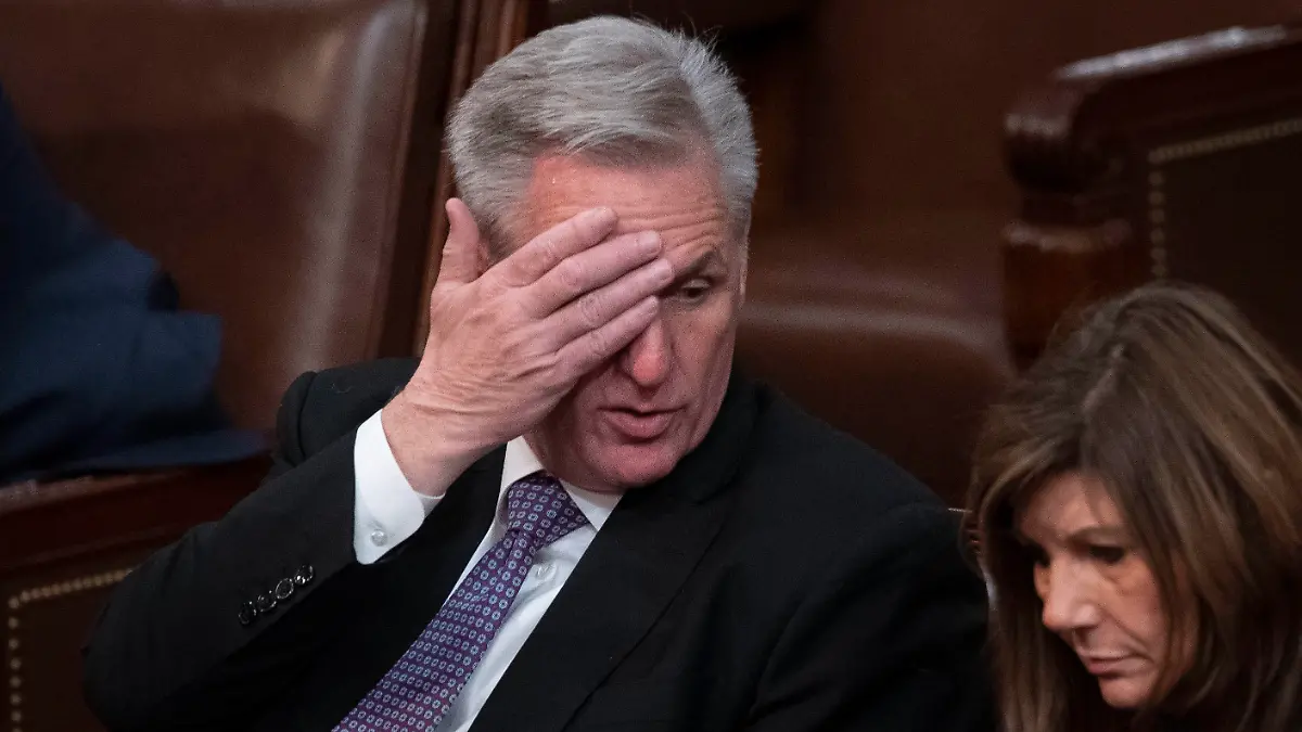 January 4, 2023, Washington, District of Columbia, USA: United States House Minority Leader KEVIN MCCARTHY (Republican of California) waits during the U.S. House of Representatives sixth vote for Speaker of the House Wednesday. McCarthy lost a sixth vote for speaker of the House, as GOP opposition blocked him on the second day of Congress. (Credit Image: © Cliff Owen/CNP via ZUMA Press Wire) / action press