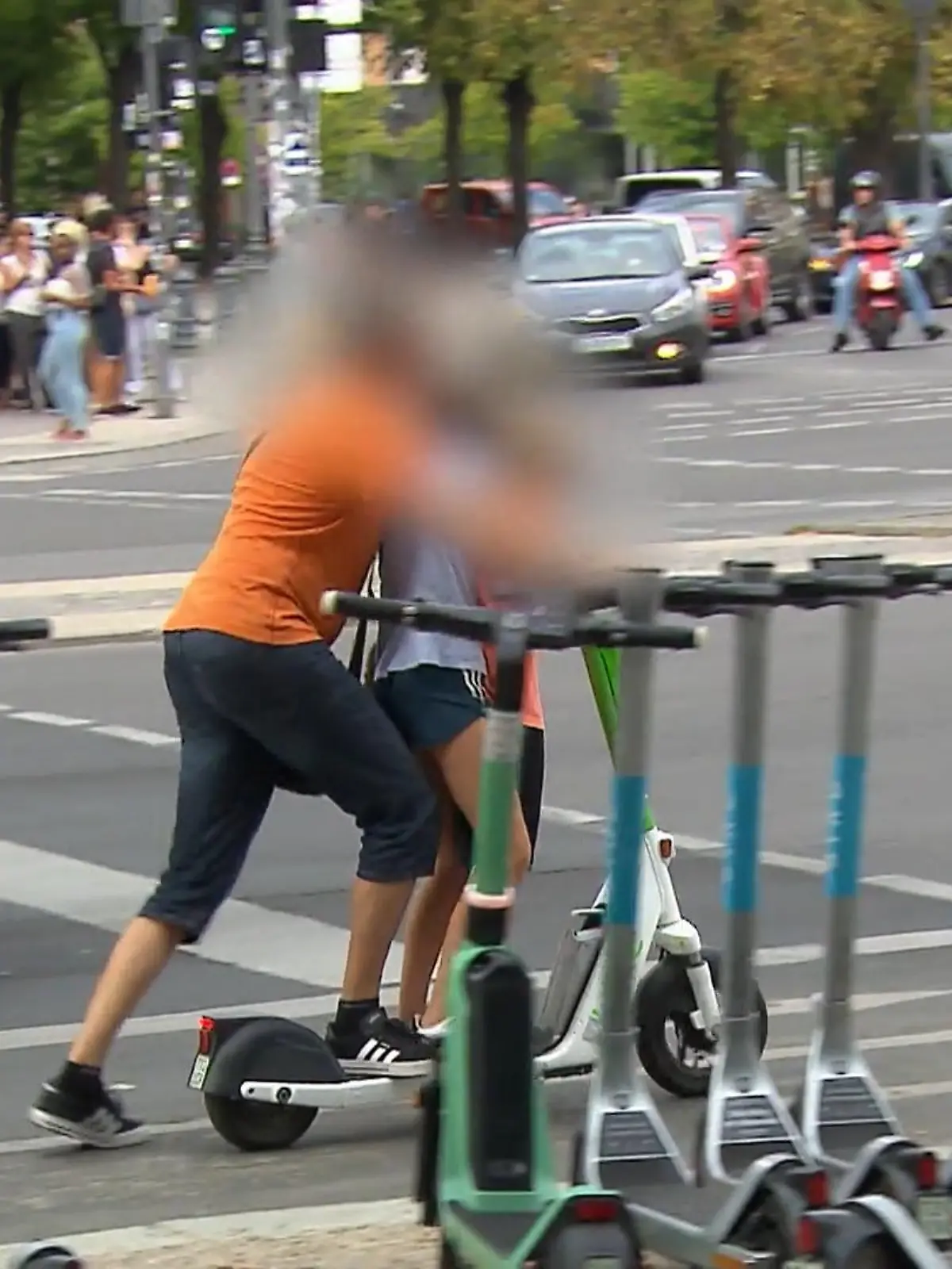 Bild zu: "Schutz gegen E-Scooter-Unfälle"