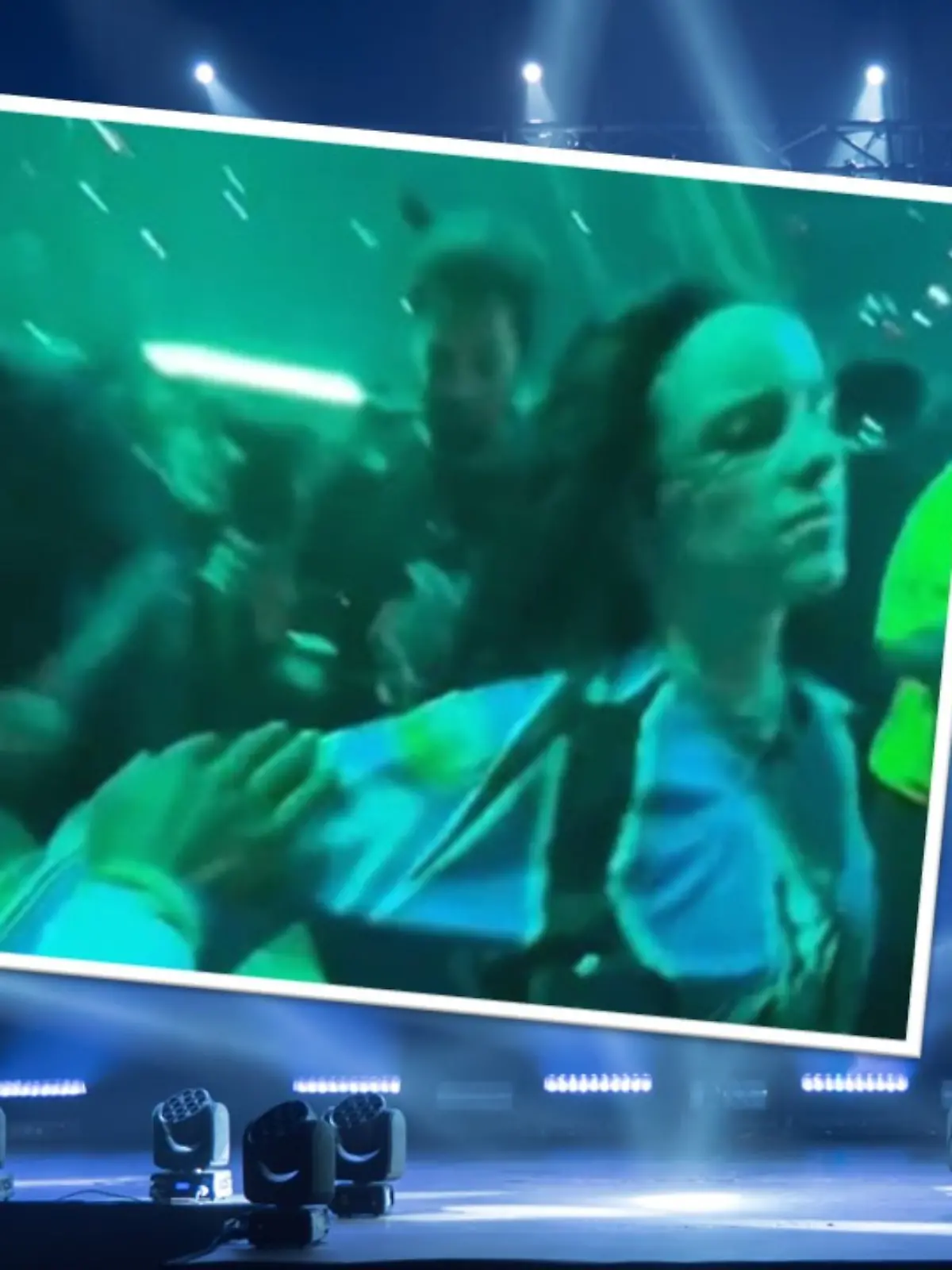 Billie Eilish wird bei einem Konzert in Miami zu Boden gerisseb