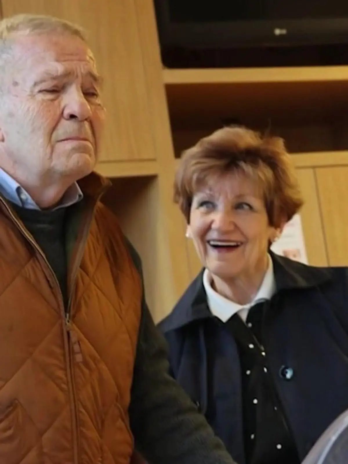 Bild zu: "Opa Charles (80) weint vor Glück – wegen des Baby-Namens"