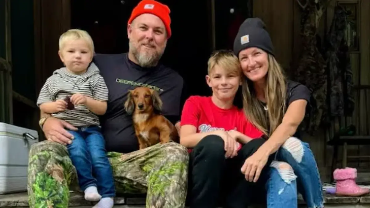 Jacob Harnett mit seiner Partnerin Tiffanie McInturff und ihren beiden Kindern, Tochter Faith und Sohn Carter.