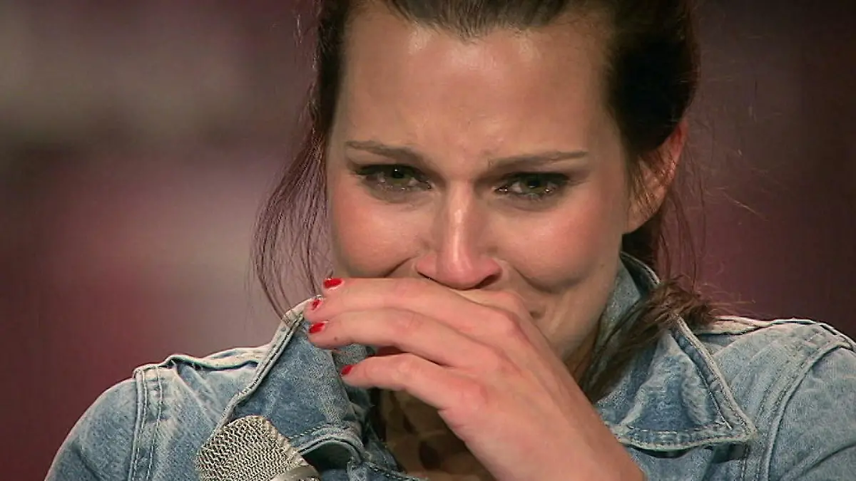"Geweint wie die Schlosshunde" Carolin ist vom Supertalent-Erfolg überwältigt
