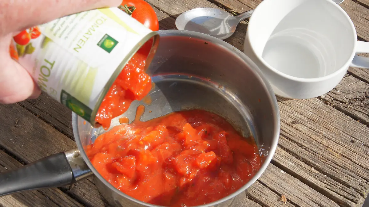 Bei der Zubereitung von Tomatensauce kann man zwei fatale Fehler machen