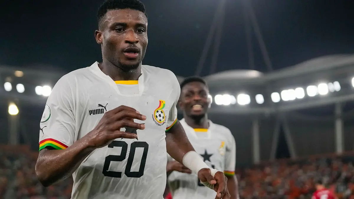 Bild zu: "Ghana löst WM-Ticket - Niederlande und Kroatien auf Kurs"