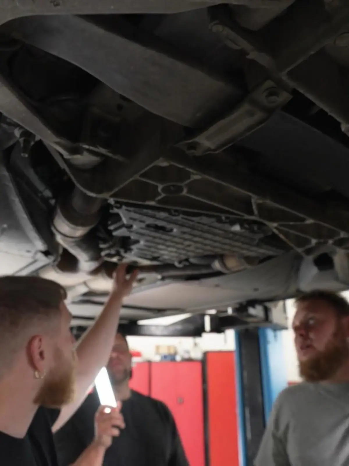 Bild zu: "Denis packt beim Tuning seiner Corvette selbst mit an"