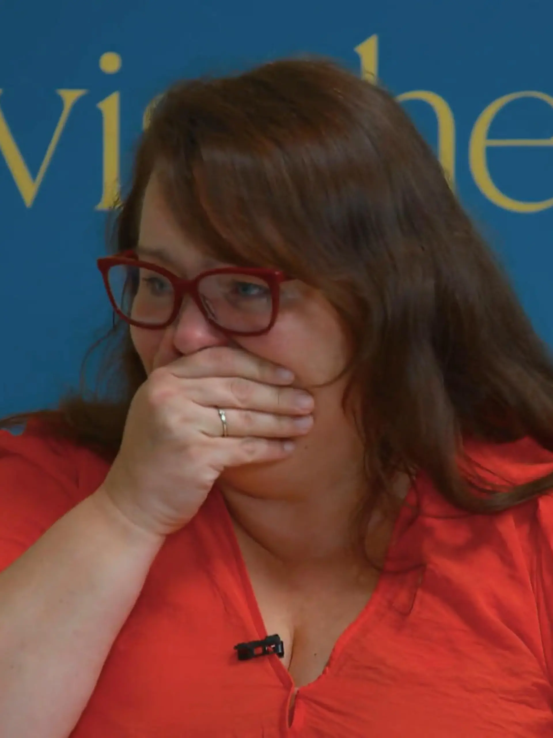 Bild zu: "Manuela kommen bei dieser Geschichte die Tränen"