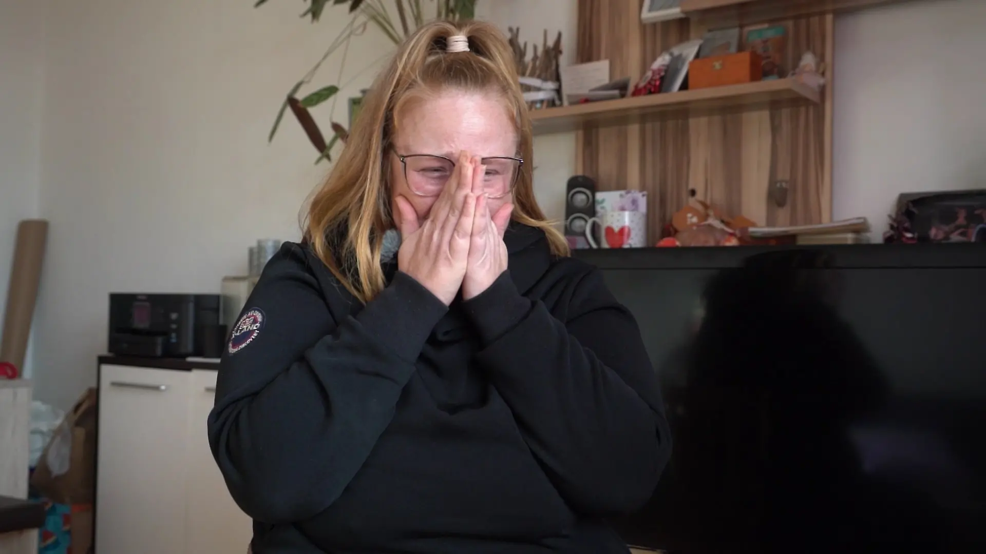 Fabians Mutter Dorina fleht unter Tränen: „Ich will nur, dass er wirklich einfach zu mir nach Hause zurückkommt.”