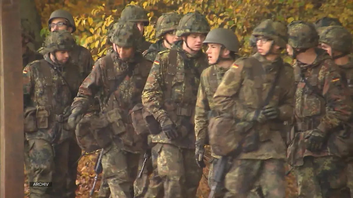 Bundeswehr: Zufall entscheidet über deinen Dienst! Bundeswehr: Losverfahren?