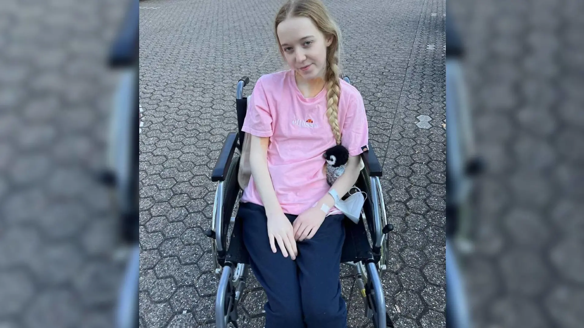 Christin Dohr im Rollstuhl