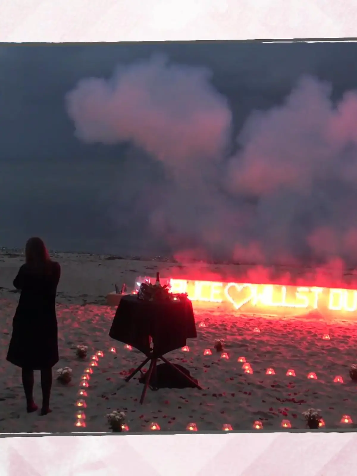 Bild zu: "Ein Pyrotechniker musste zur Installation vorbeikommen"