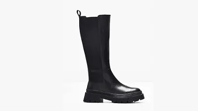 Derbe Stiefel aus Leder