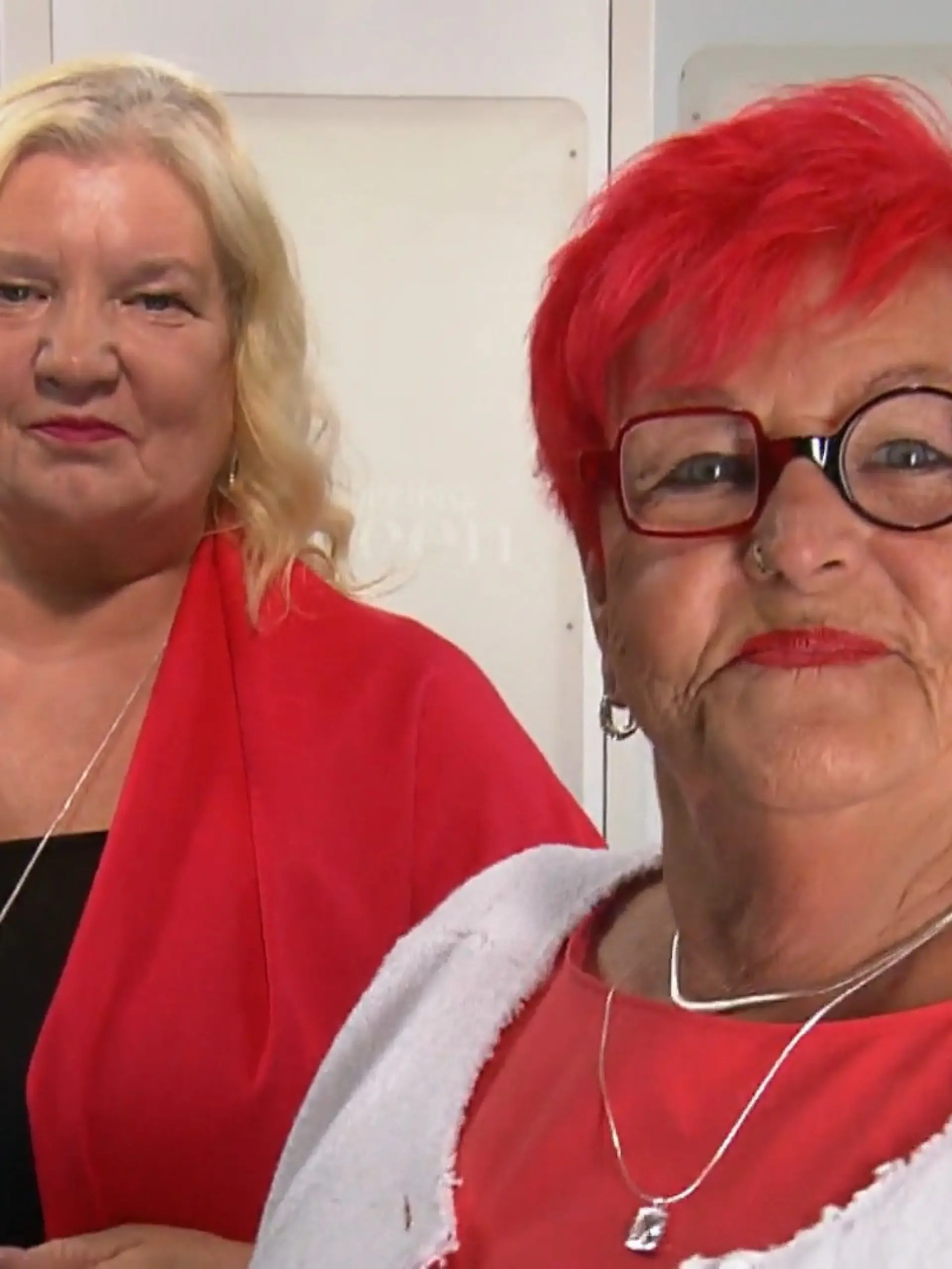 Bild zu: "Heti und Andrea begeistern mit ihrem Look"