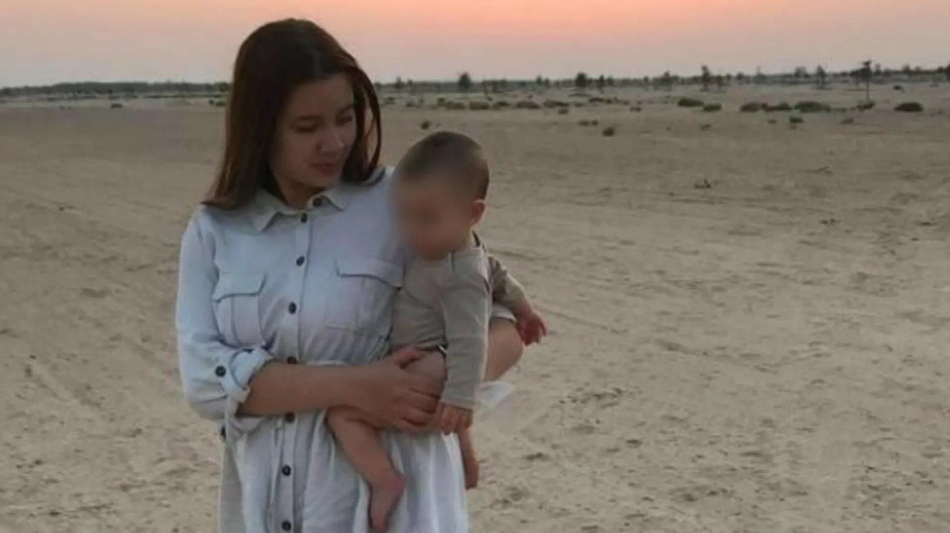 Carolines ganzer Stolz: Die kleine Lydia soll jetzt bei der Stiefschwester ihrer Mama aufwachsen.