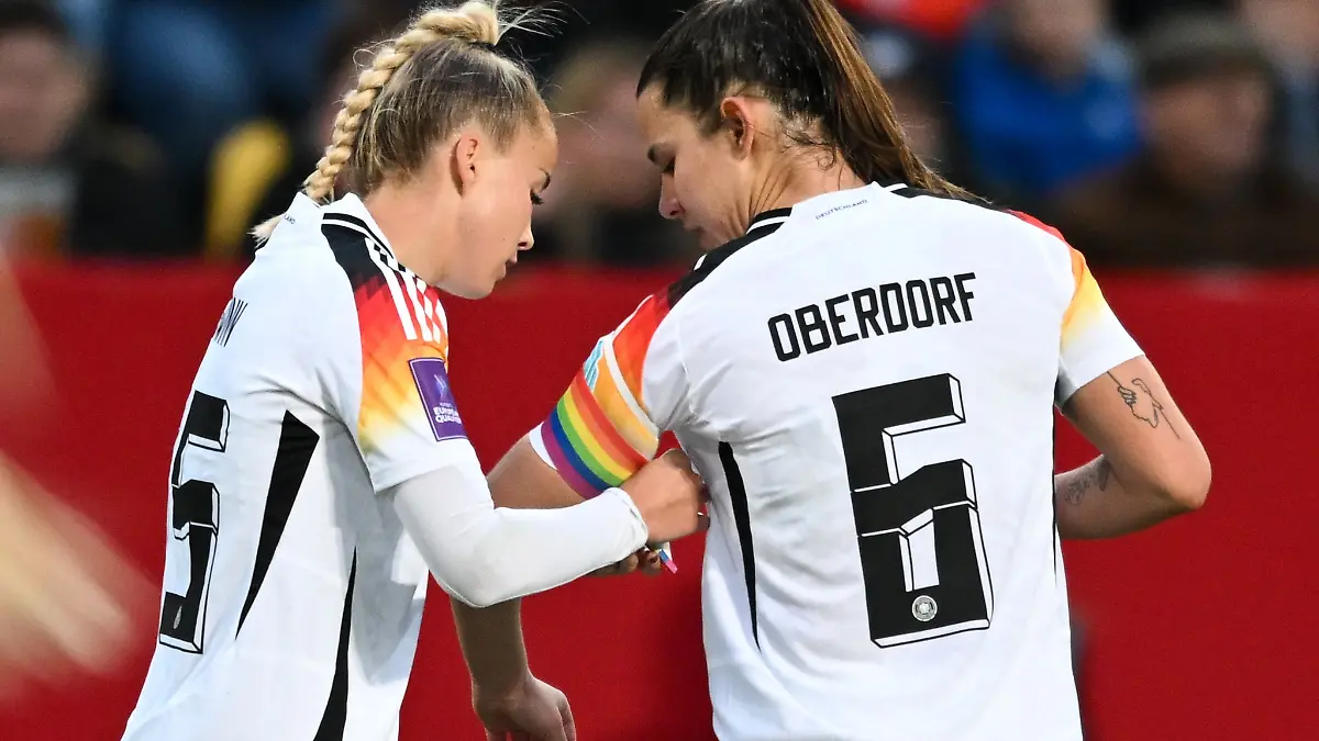 Das Bayern-Duo mit Giulia Gwinn (l.) und Lena Oberdorf kehrt ins Nationalteam zurück
