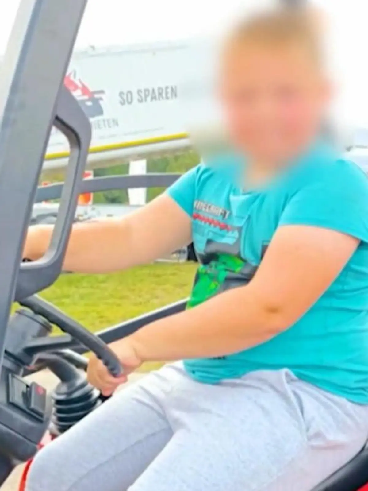 Bild zu: "Vermisster Fabian wohl tot (†8) – Ermittler gehen von Verbrechen aus"