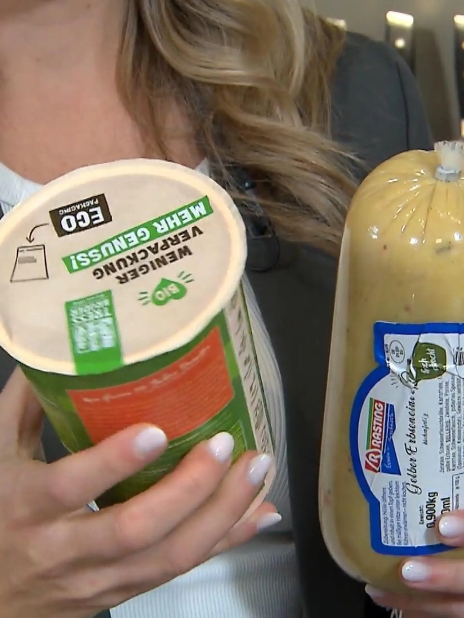 Suppen und Eintöpfe aus dem Supermarkt sind lecker, doch wie gut sind sie im Vergleich zu Metzger-Produkten? RTL macht den Test.