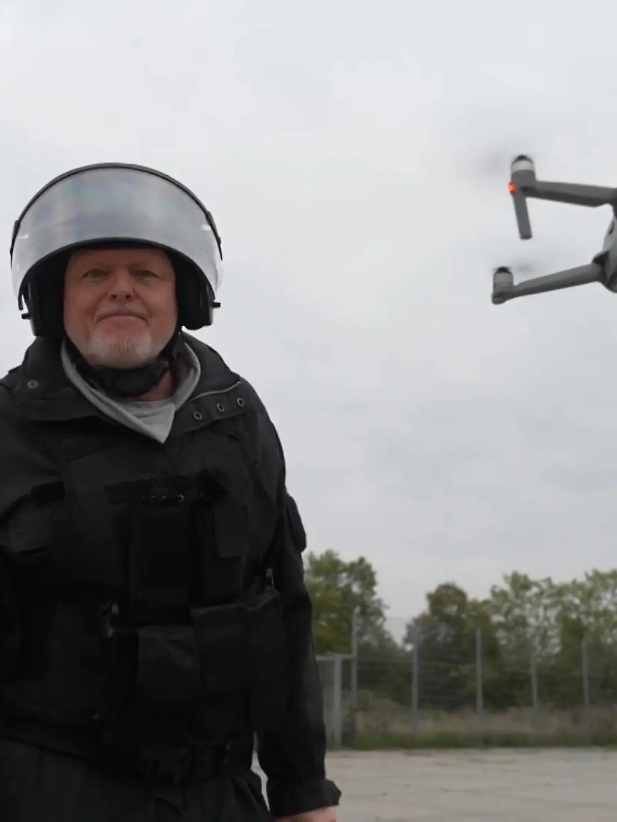 Bild zu: "Stefan Raab kümmert sich um unsere nationale Sicherheit"