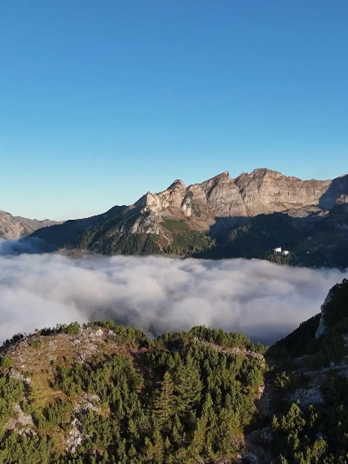 Bild zu: "Goldener Oktober mit Herbstzauber am Achensee"