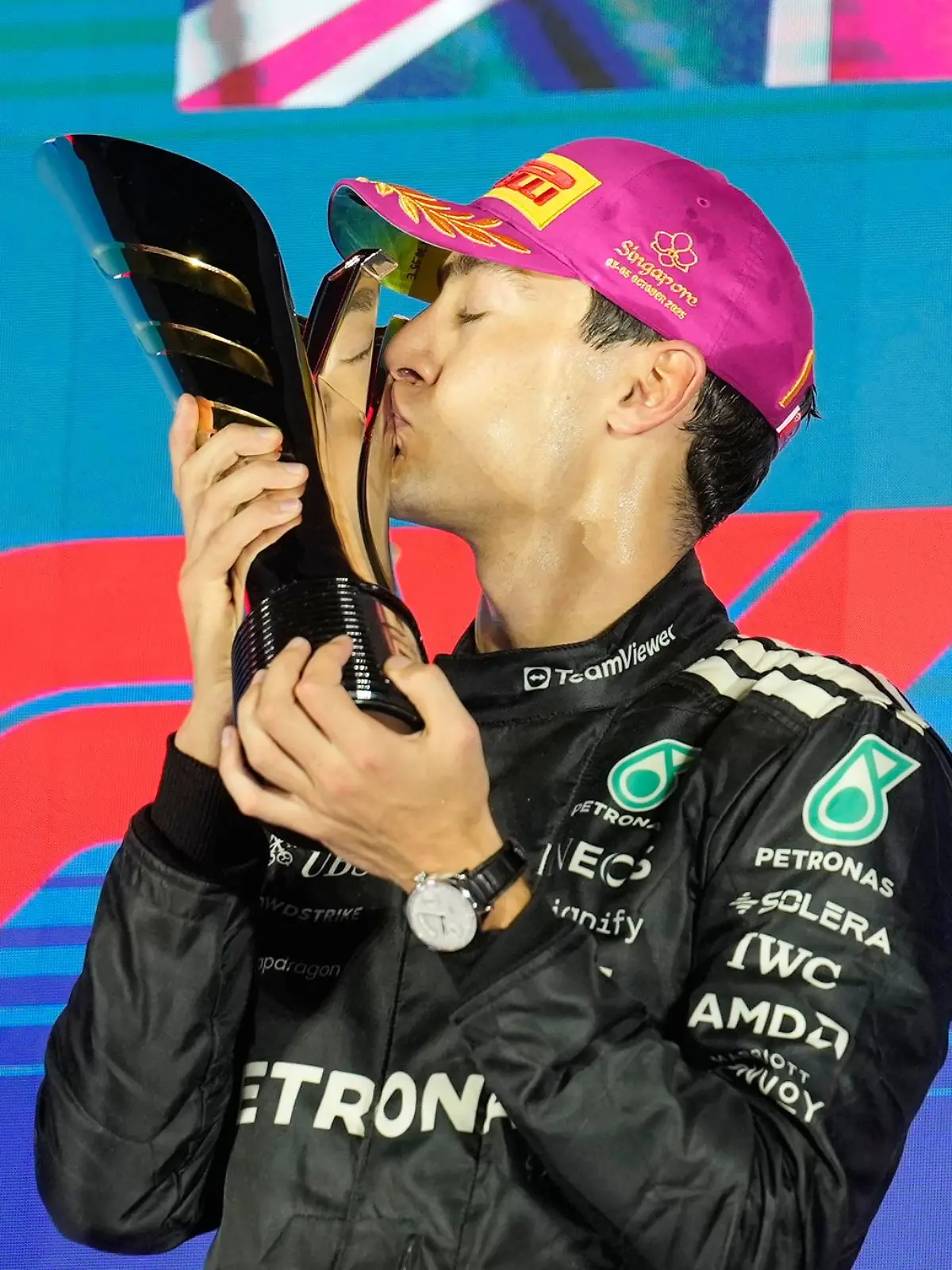 Bild zu: "Russell und Antonelli auch 2026 bei Mercedes"
