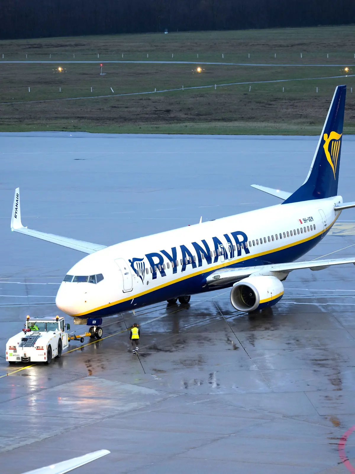 RyanairPassagiermaschine der Fluggesellschaft Ryanair (Symbolfoto)