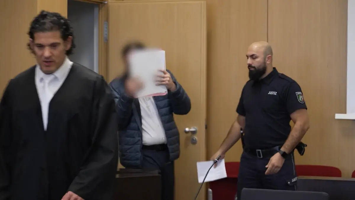 Opfer überfahren - Prozessauftakt Landgericht Düsseldorf