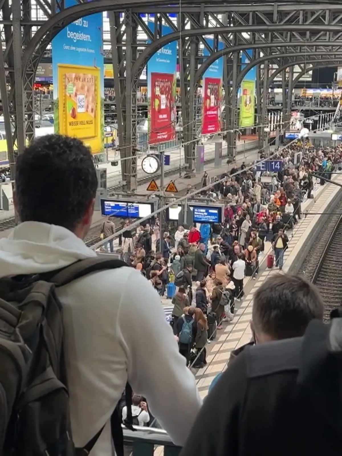 Bild zu: "Zugausfälle und Verspätungen am Hamburger Hauptbahnhof"
