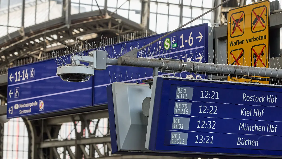 Hauptbahnhof Hamburg: Waffen sind hier eigentlich verboten.