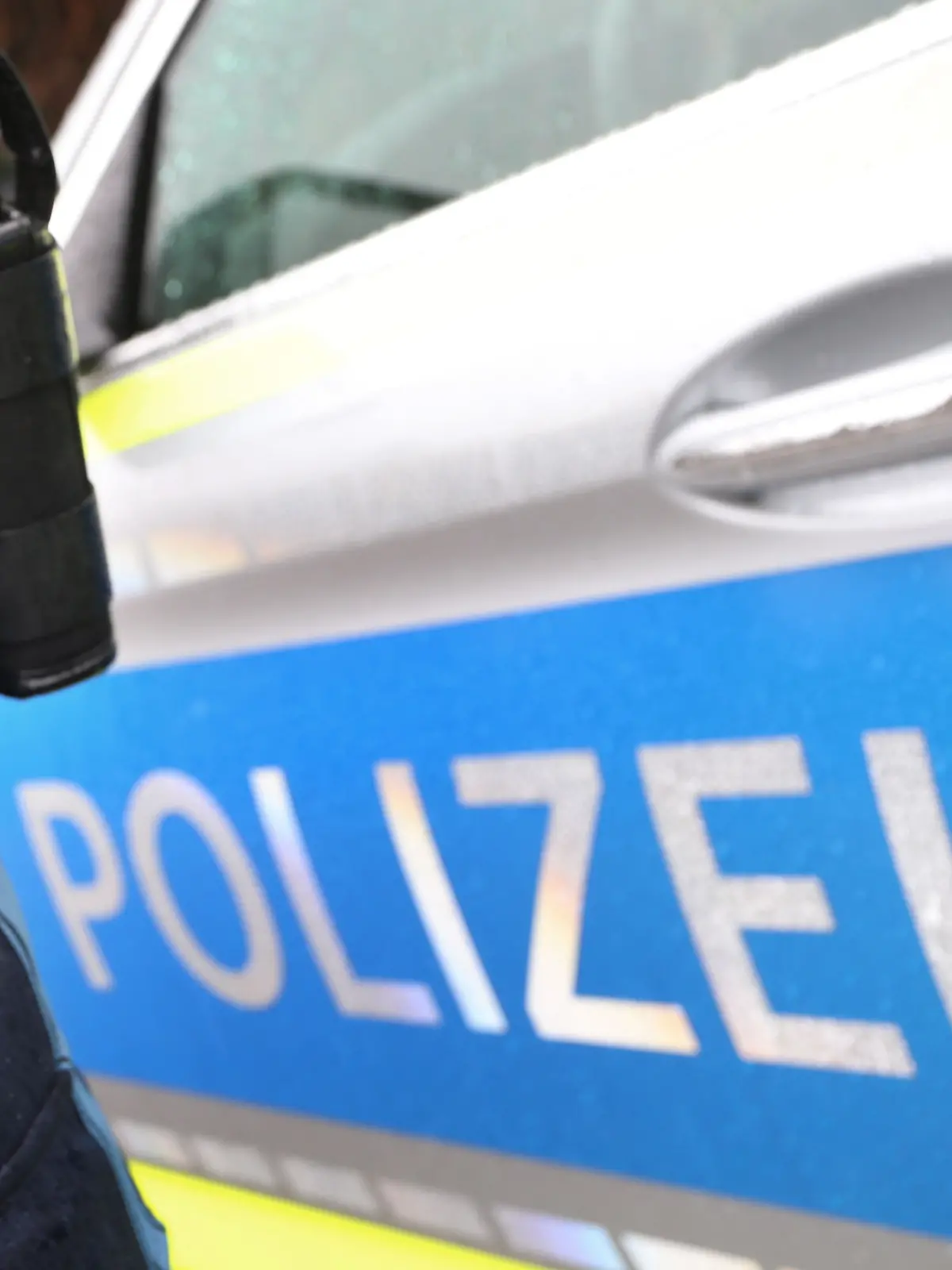 Dein Freund und Helfer. Ohne den zufällig vorbeikommenden Polizisten, hätte diese Situation anders ausgehen können. (Symbolbild)