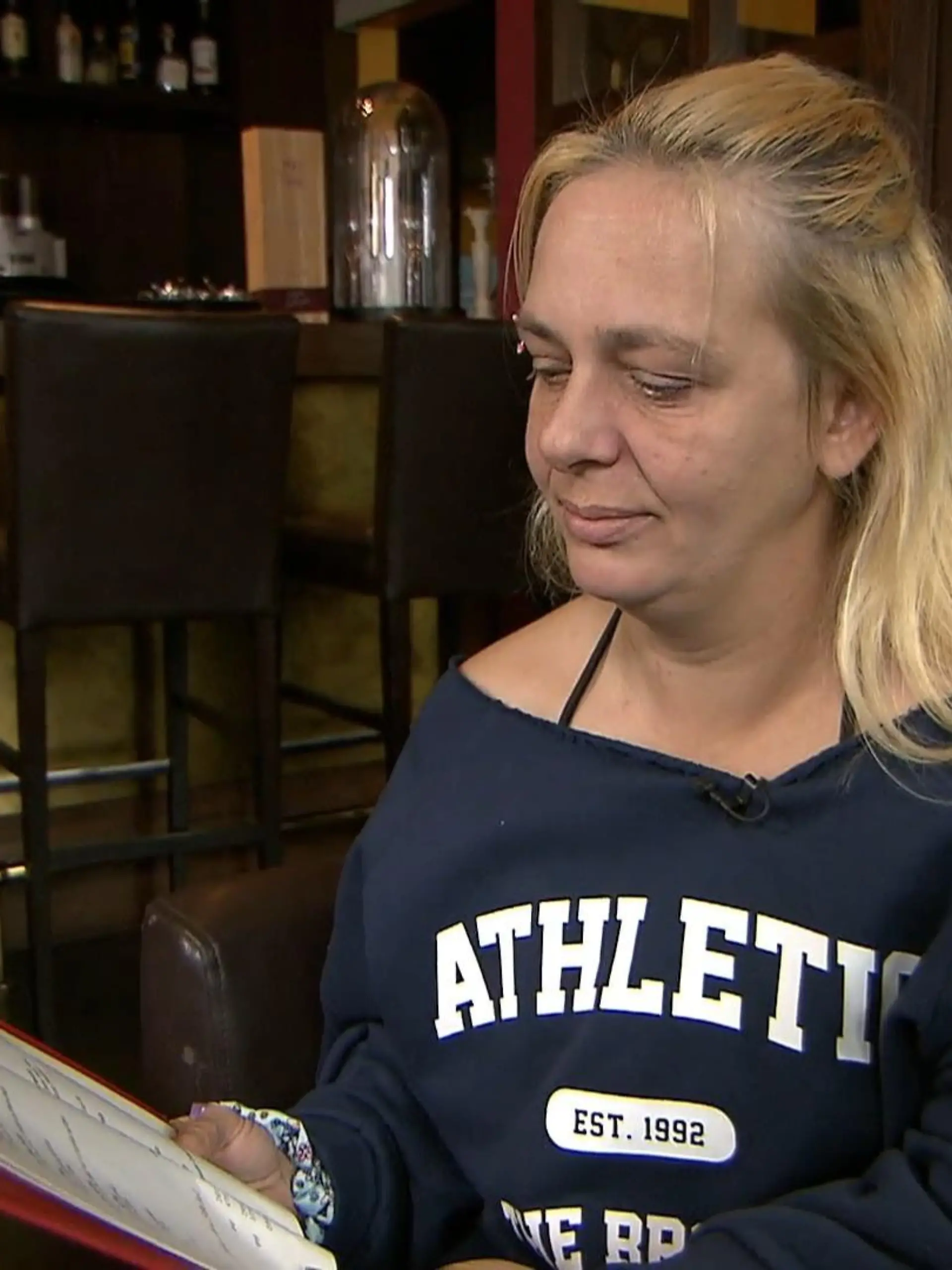 Bild zu: "Selbst Straßenschilder sind ein Problem! Weshalb Conni (42) doch noch lesen lernen will"