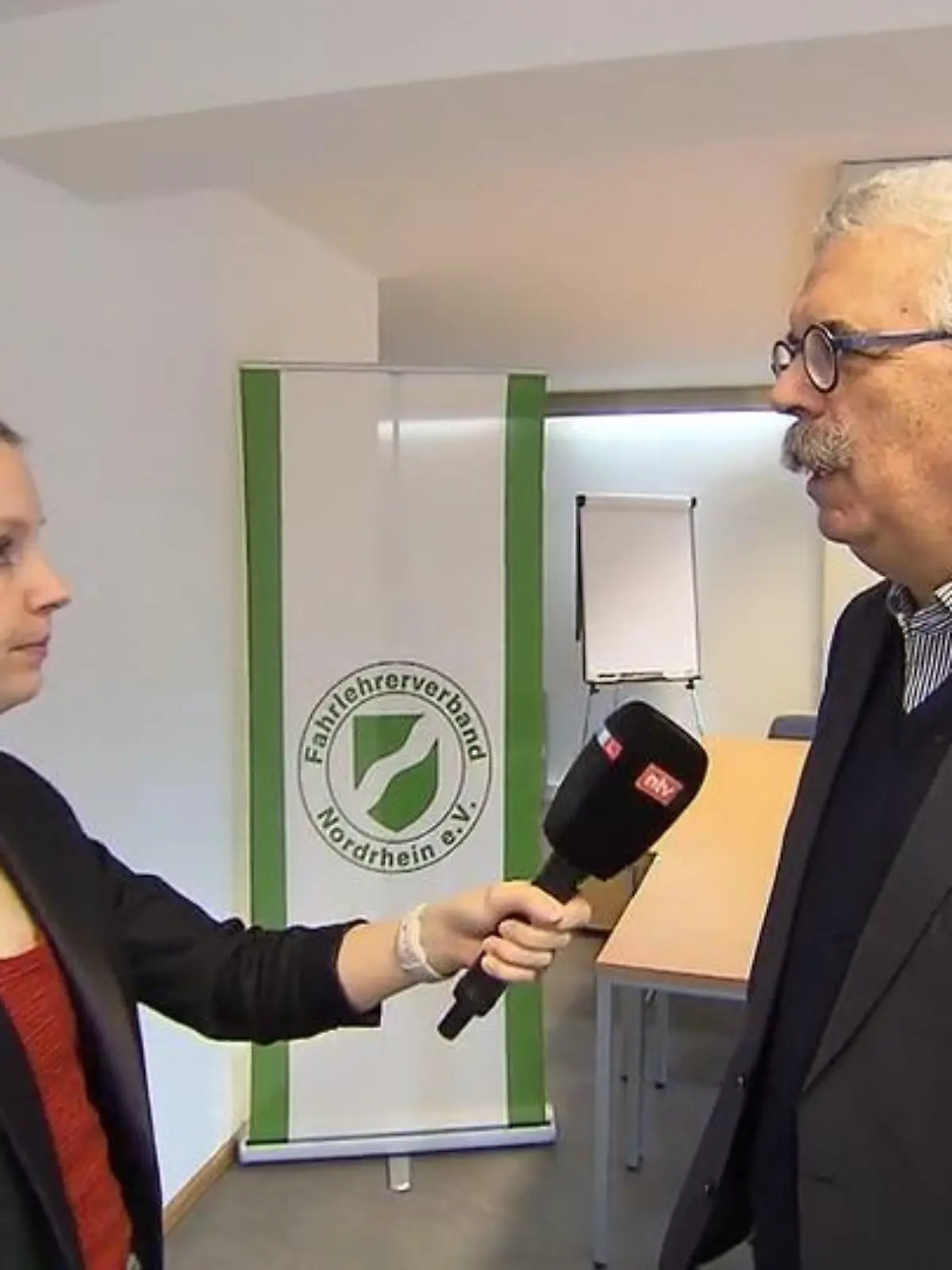 Bild zu: "Interview mit dem Vorsitzenden des Fahrlehrerverbands Nordrhein"