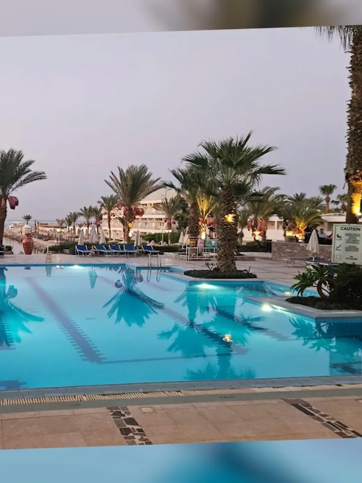 Bild zu: "Hautausschlag im Hurghada-Hotel – kann der RTL-Urlaubsretter helfen?"