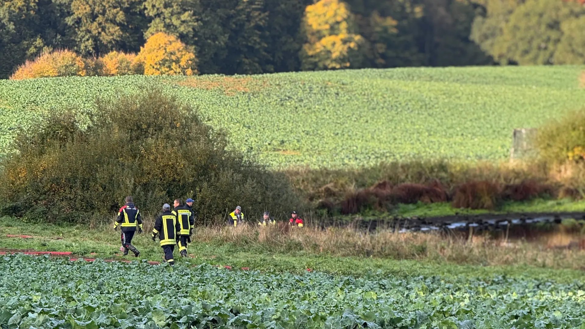 Feuerwehrleute helfen bei Suche in Klein Upahl 