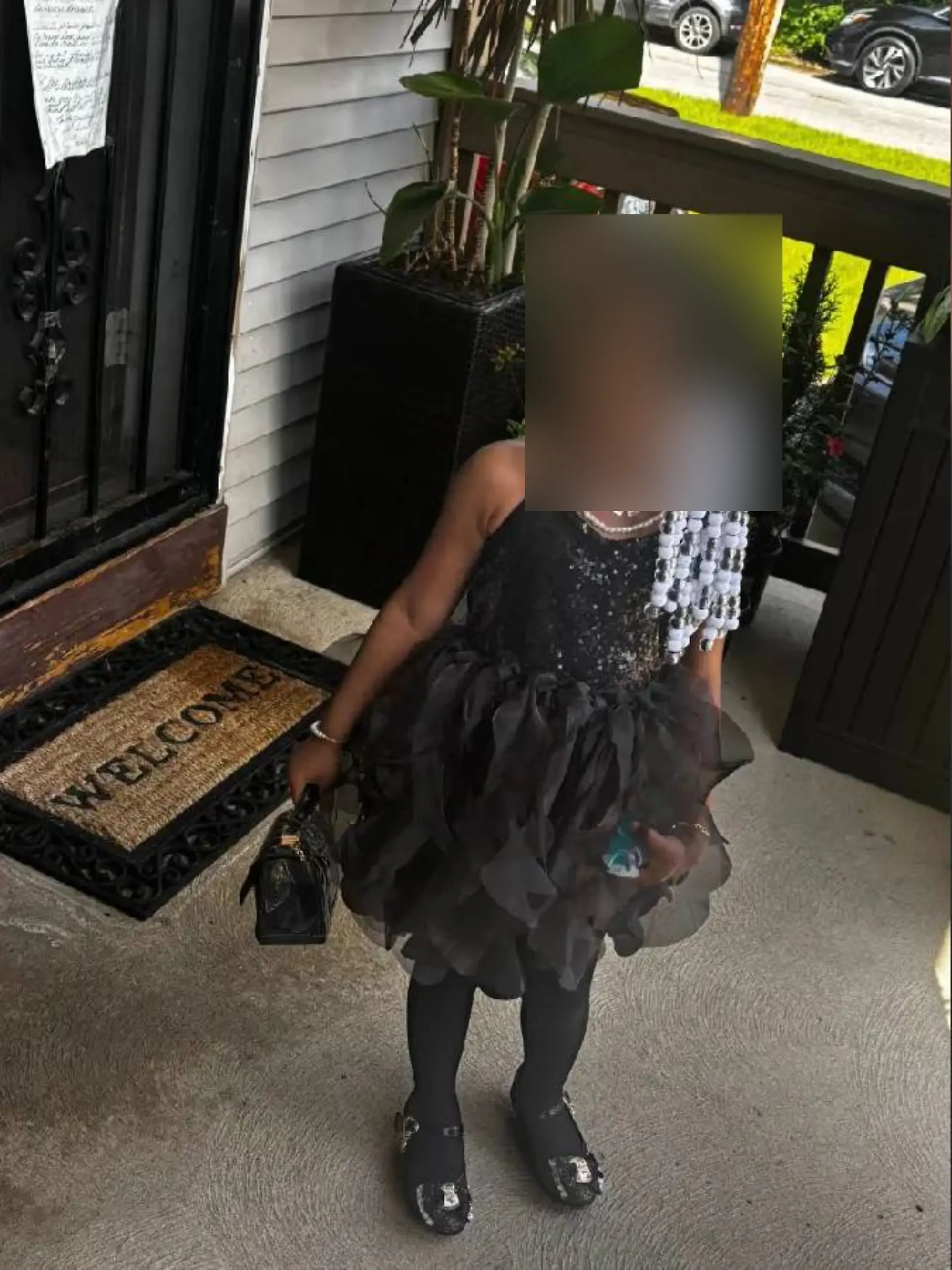 Das fünfjährige Mädchen ist schwer misshandelt zurückgelassen worden.