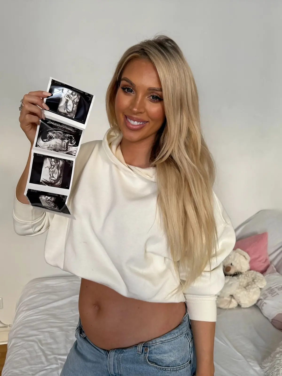 Bild zu: "Mama-Glück nach zwei Fehlgeburten! DSDS-Siegerin Aneta Sablik ist schwanger"